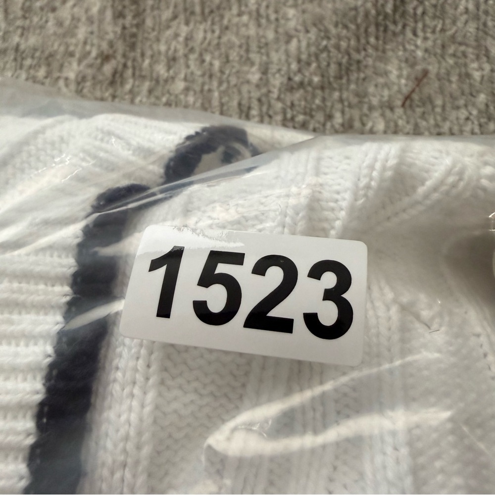 Northern Reflections White Cable Knit Cardigan Navy Trim Medium - Picture 8 of 8